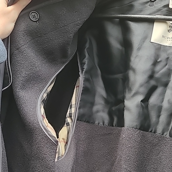 Burberry Men's Navy Trench Coat With Wool Insert - Picture 8 of 10